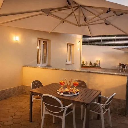 La Playa Del Sol 2 *